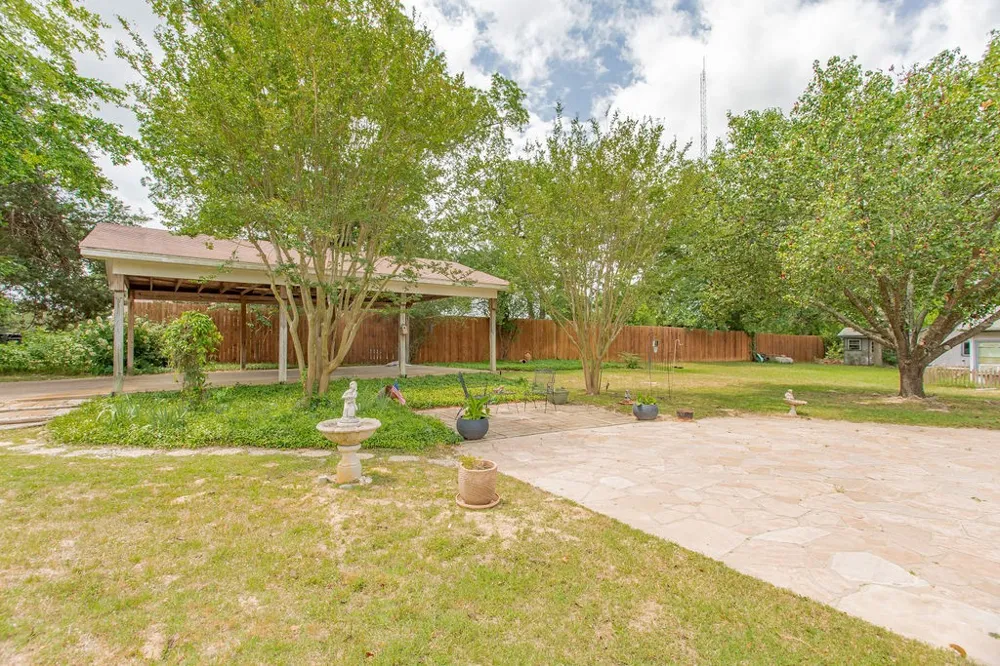 324 Texas Drive Hideaway, TX 75771
