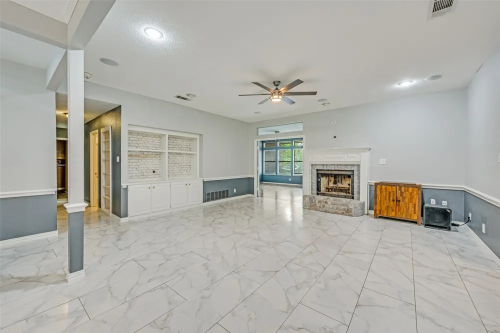 104 Creek Side Court Kennedale, TX 76060