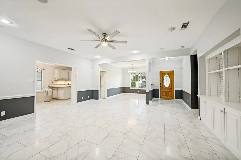 104 Creek Side Court Kennedale, TX 76060