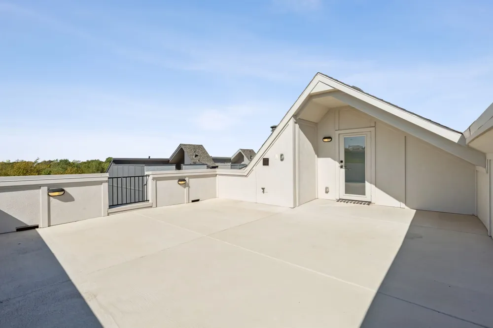 2541 Carmelita Street Dallas, TX 75212