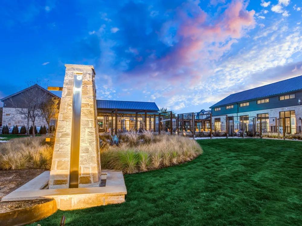 2541 Carmelita Street Dallas, TX 75212