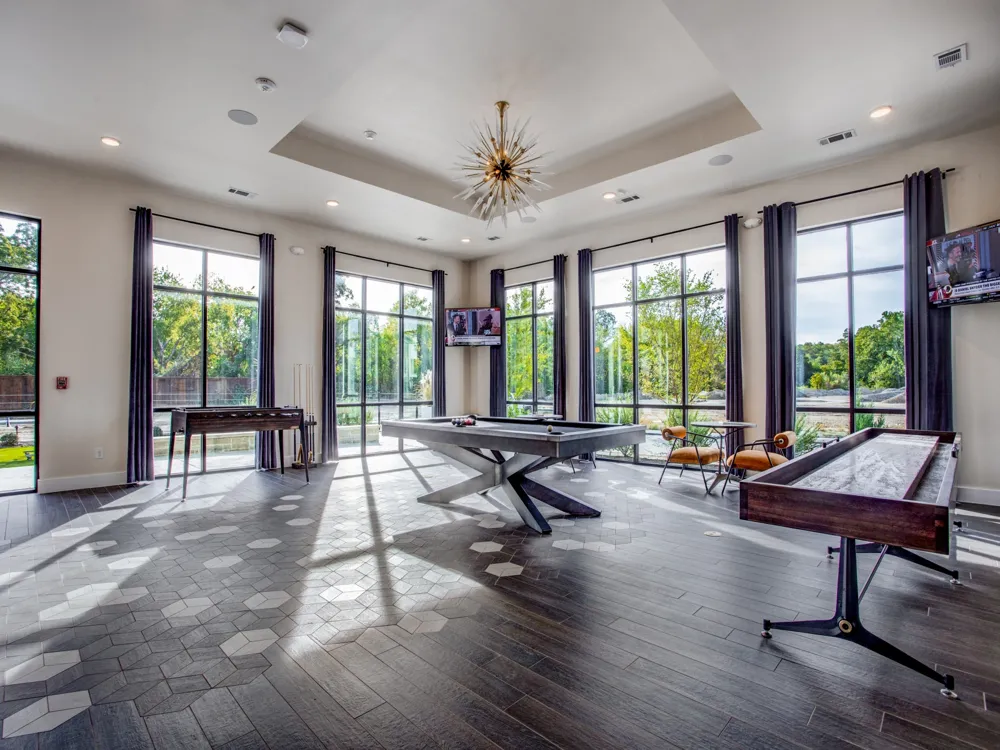 2541 Carmelita Street Dallas, TX 75212