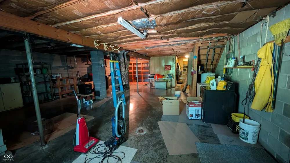 6715 E Gross Road Bloomington, IN 47401