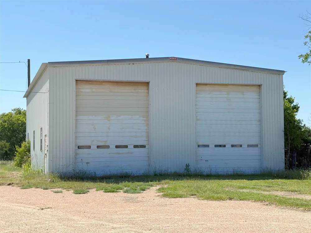 913 Rice Hamilton, TX 76531