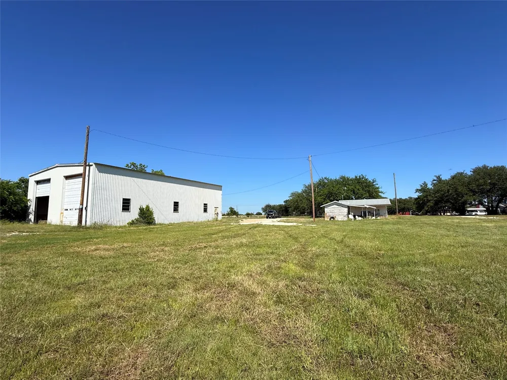913 Rice Hamilton, TX 76531