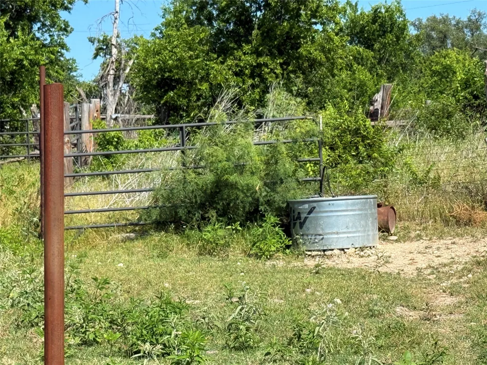 913 Rice Hamilton, TX 76531