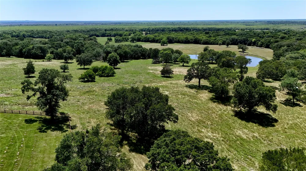 1053 ACR 499 Athens, TX 75751