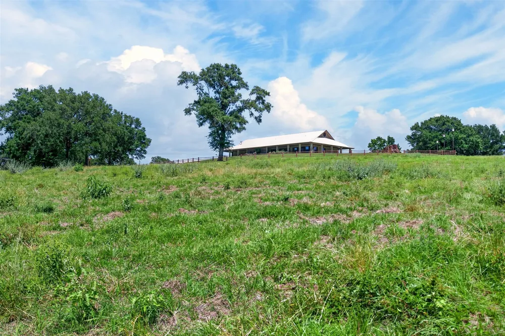 1053 ACR 499 Athens, TX 75751