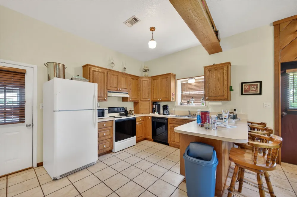 1053 ACR 499 Athens, TX 75751