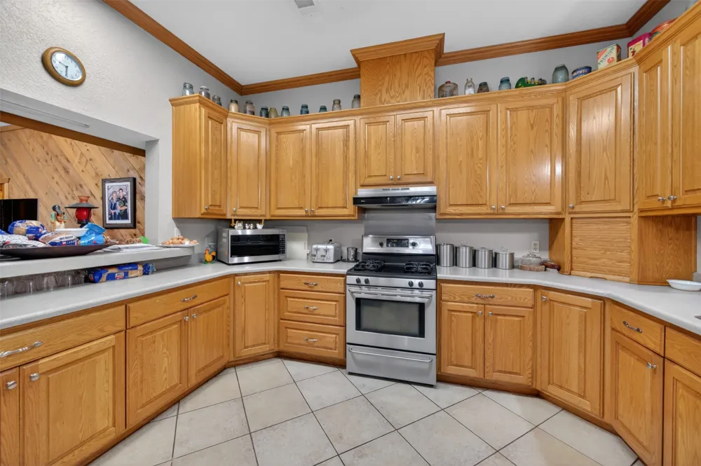 1053 ACR 499 Athens, TX 75751