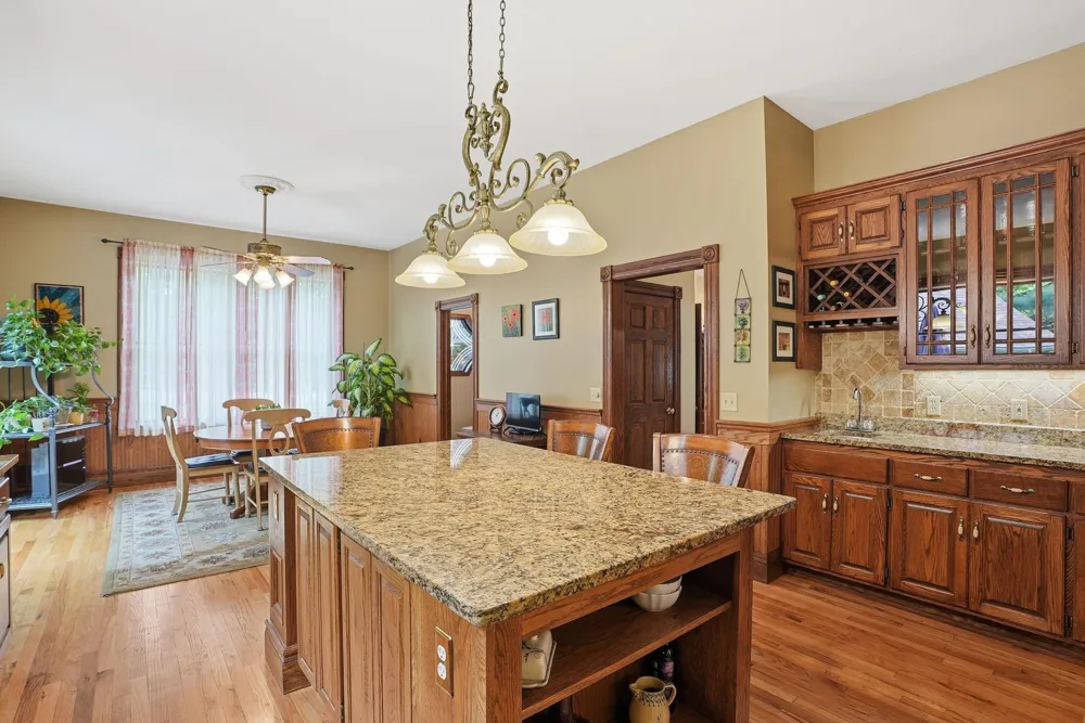 2940 Labore Road Little Canada, MN 55109