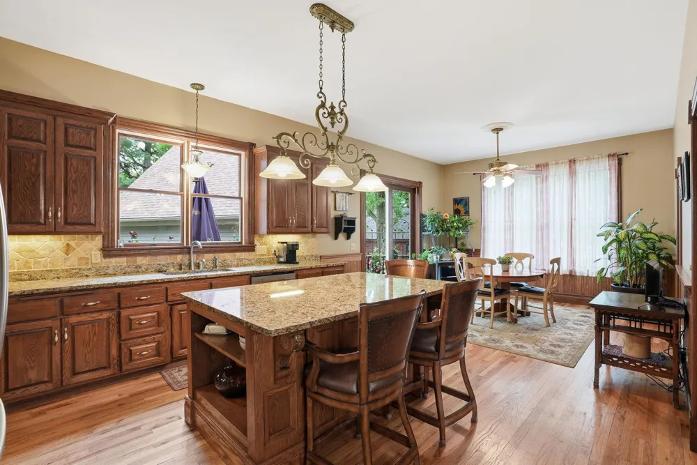2940 Labore Road Little Canada, MN 55109