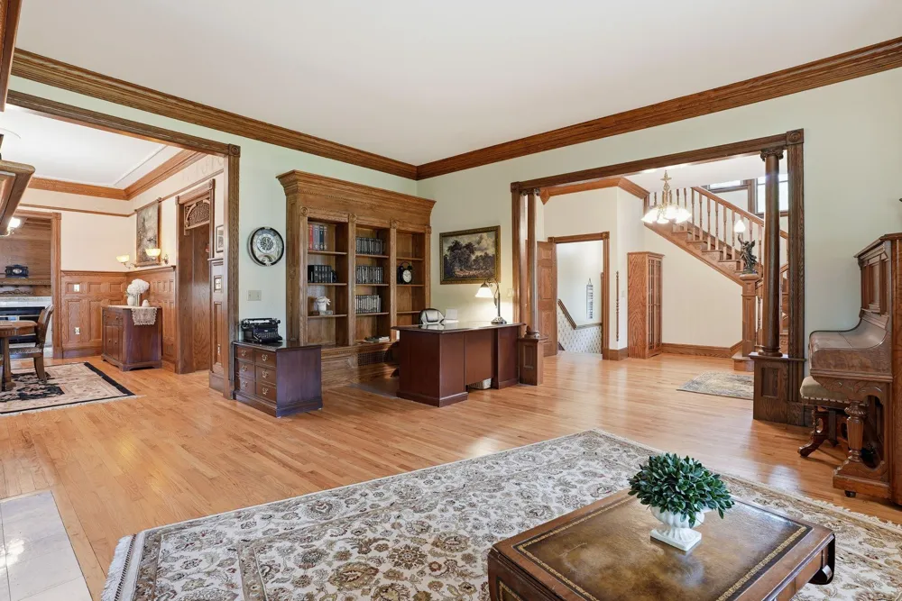 2940 Labore Road Little Canada, MN 55109