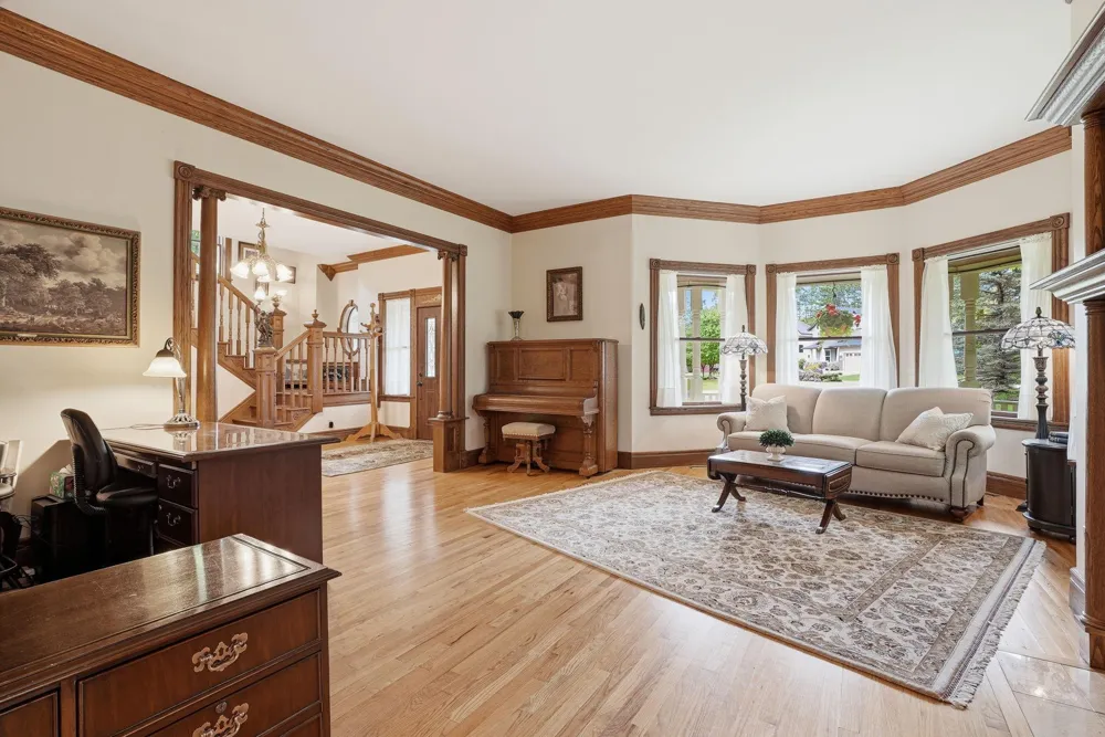 2940 Labore Road Little Canada, MN 55109