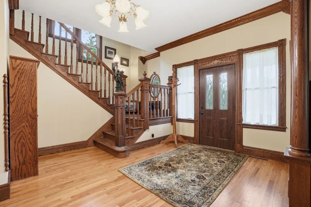 2940 Labore Road Little Canada, MN 55109