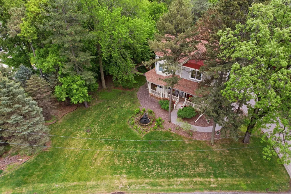 2940 Labore Road Little Canada, MN 55109