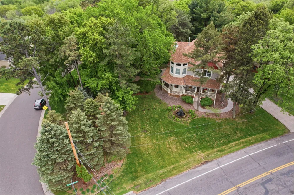 2940 Labore Road Little Canada, MN 55109