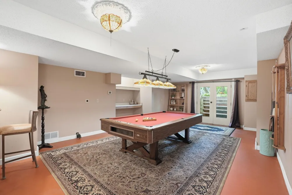 2940 Labore Road Little Canada, MN 55109