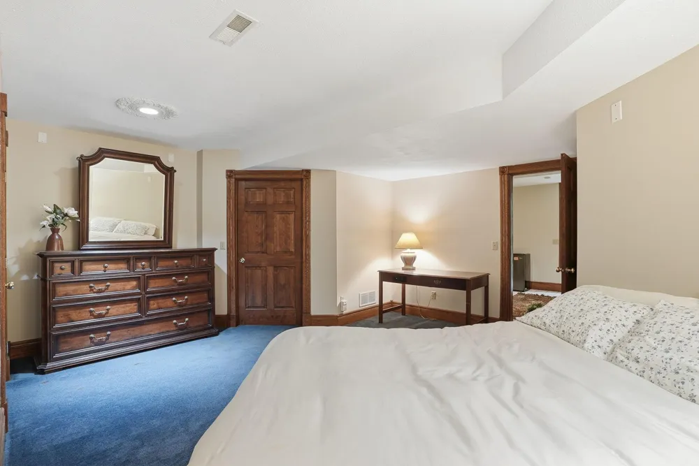 2940 Labore Road Little Canada, MN 55109