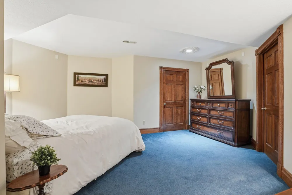 2940 Labore Road Little Canada, MN 55109