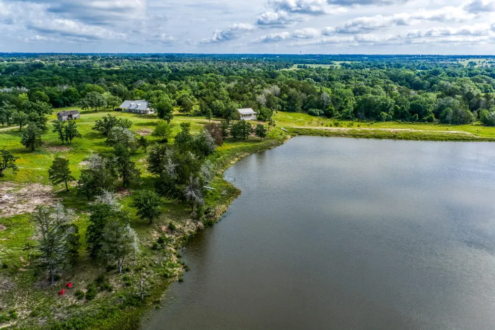 1237 Private Road 2181 Giddings, TX 78942