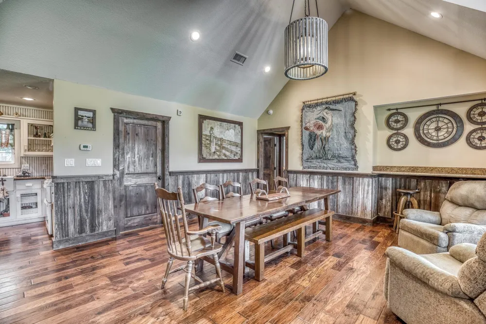 1237 Private Road 2181 Giddings, TX 78942