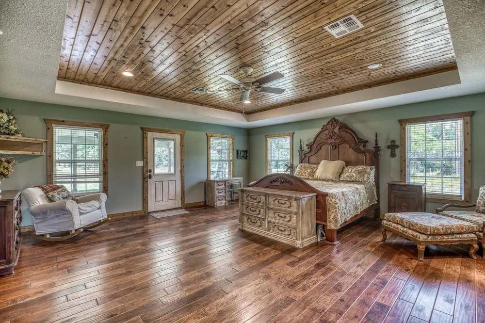 1237 Private Road 2181 Giddings, TX 78942