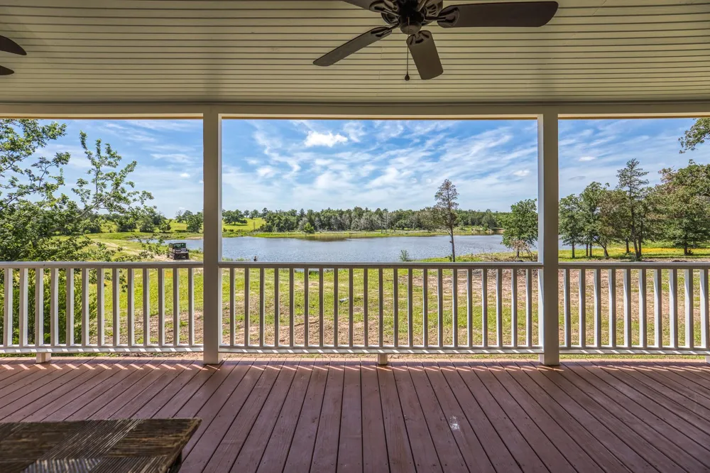 1237 Private Road 2181 Giddings, TX 78942