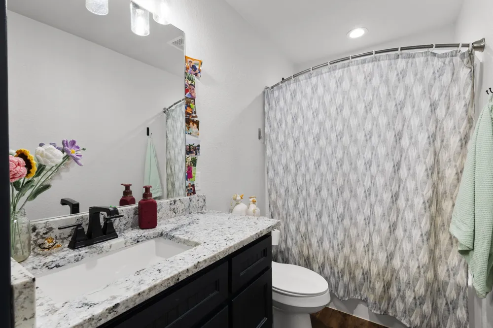 137 County Road 3351 Paradise, TX 76073