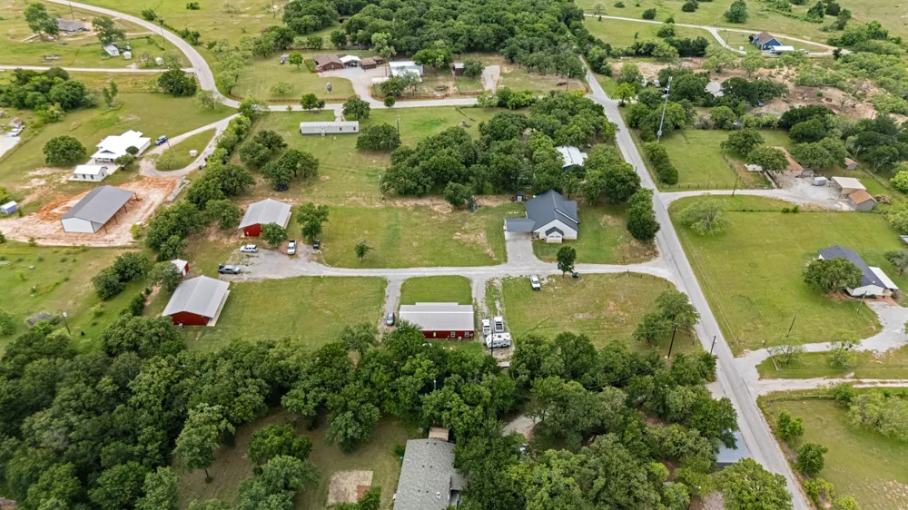 137 County Road 3351 Paradise, TX 76073
