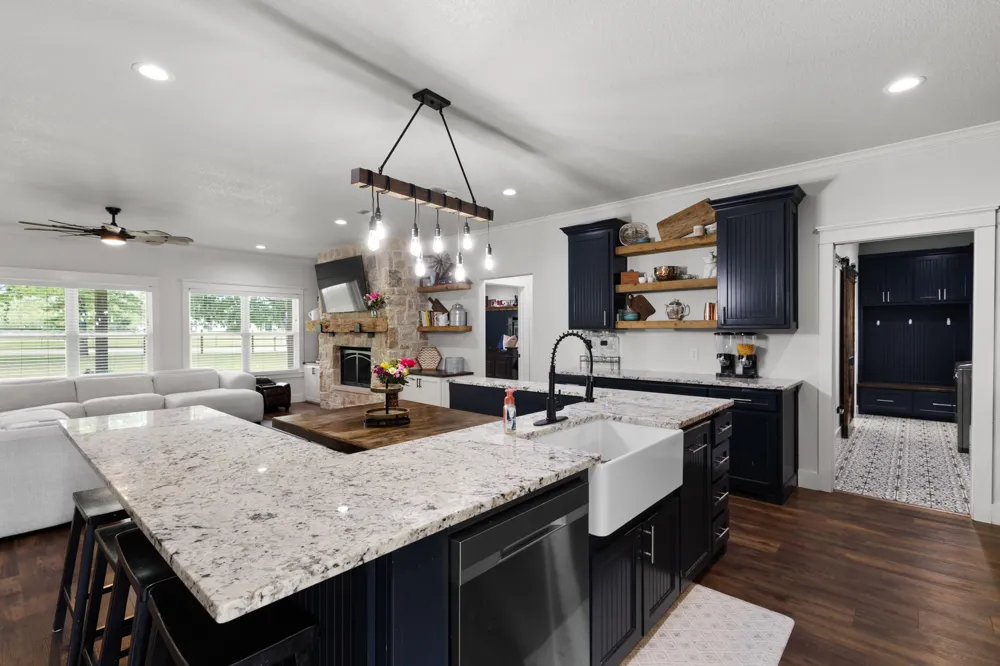 137 County Road 3351 Paradise, TX 76073
