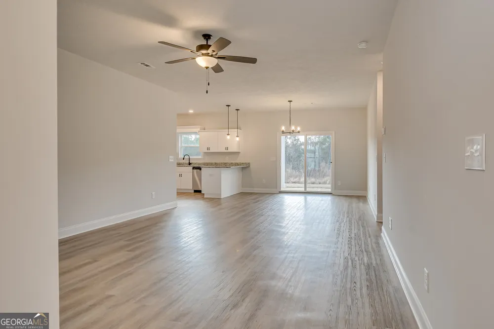 204 Palmetto Loop Vidalia, GA 30474