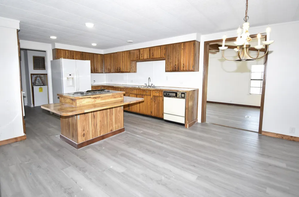 1105 Westmoreland Mason, TX 76856