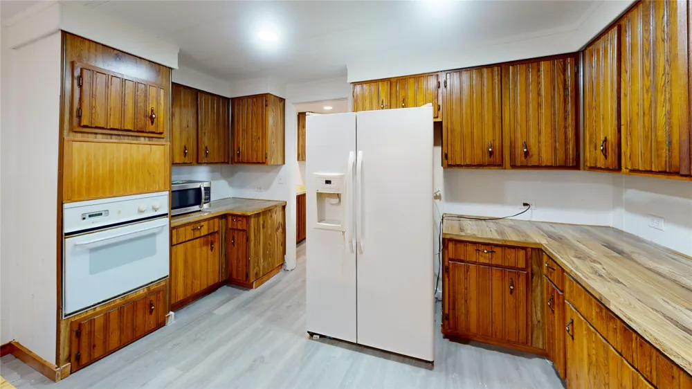 1105 Westmoreland Mason, TX 76856