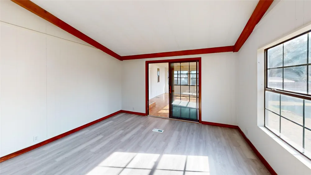 1105 Westmoreland Mason, TX 76856