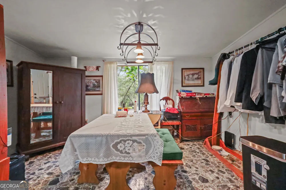 10 Cabin RD Nahunta, GA 31553