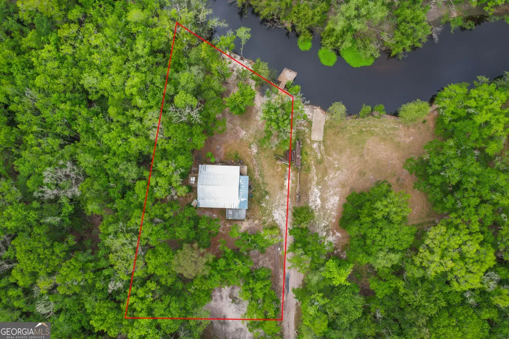 10 Cabin RD Nahunta, GA 31553