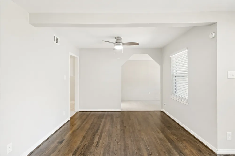 11524 Strand Street Dallas, TX 75218
