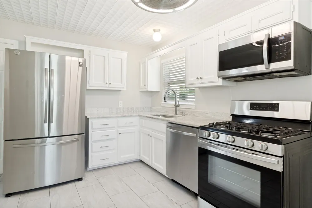 11524 Strand Street Dallas, TX 75218