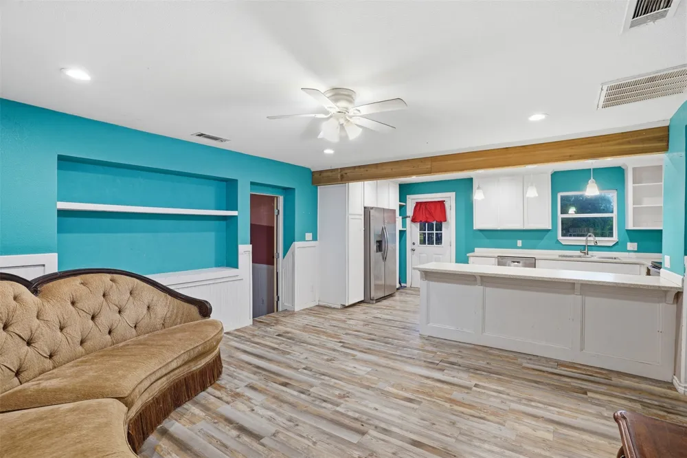 1724 E Crestway Drive West Tawakoni, TX 75474