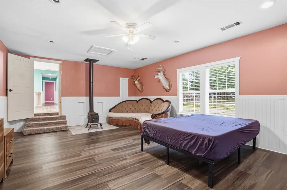 1724 E Crestway Drive West Tawakoni, TX 75474