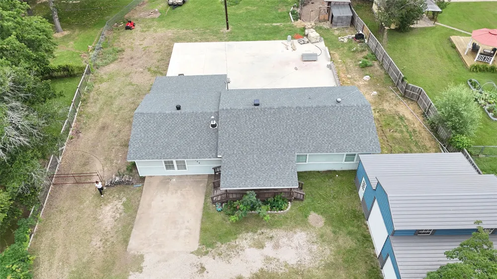 1724 E Crestway Drive West Tawakoni, TX 75474