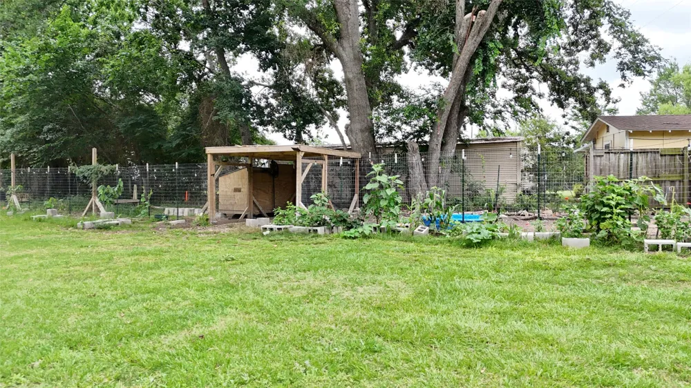 1724 E Crestway Drive West Tawakoni, TX 75474