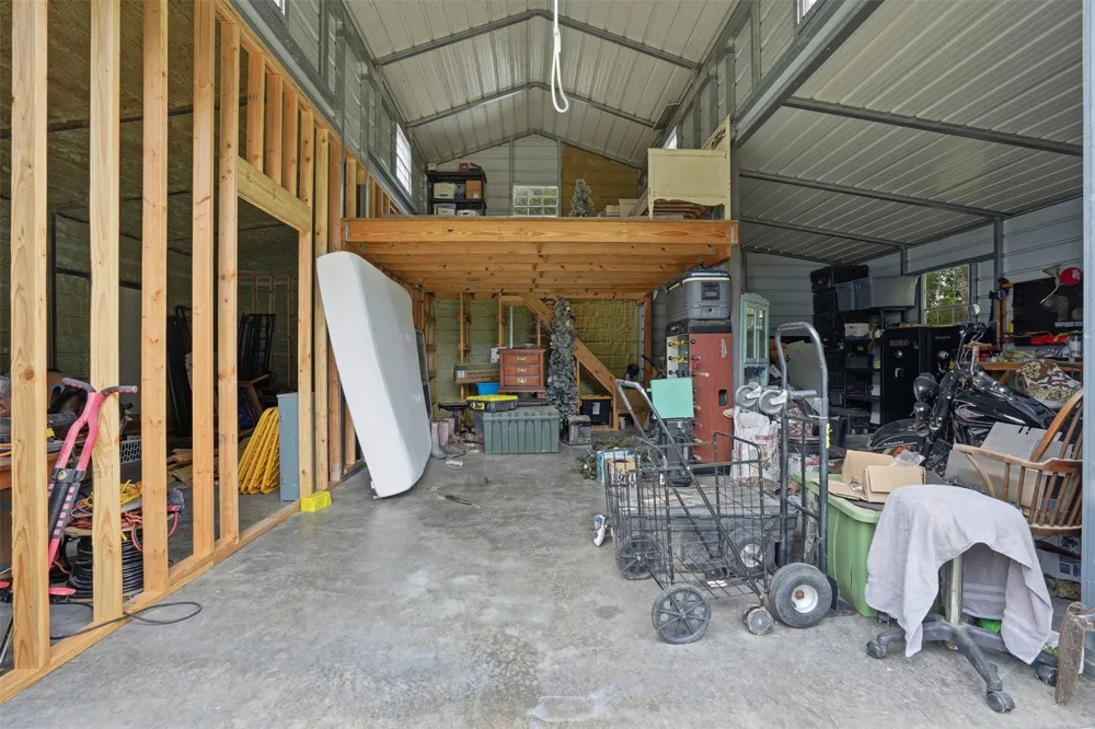 1724 E Crestway Drive West Tawakoni, TX 75474