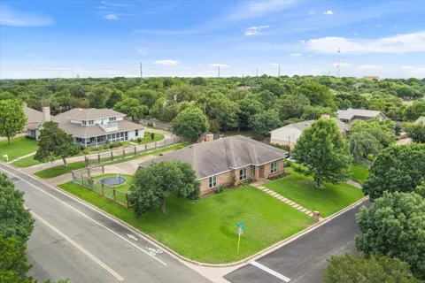 10025 Forest View Drive