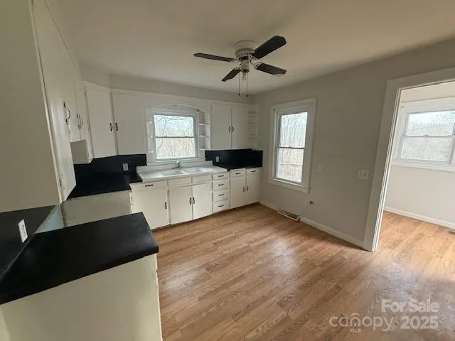 171 Oakdale Drive Spruce Pine, NC 28777