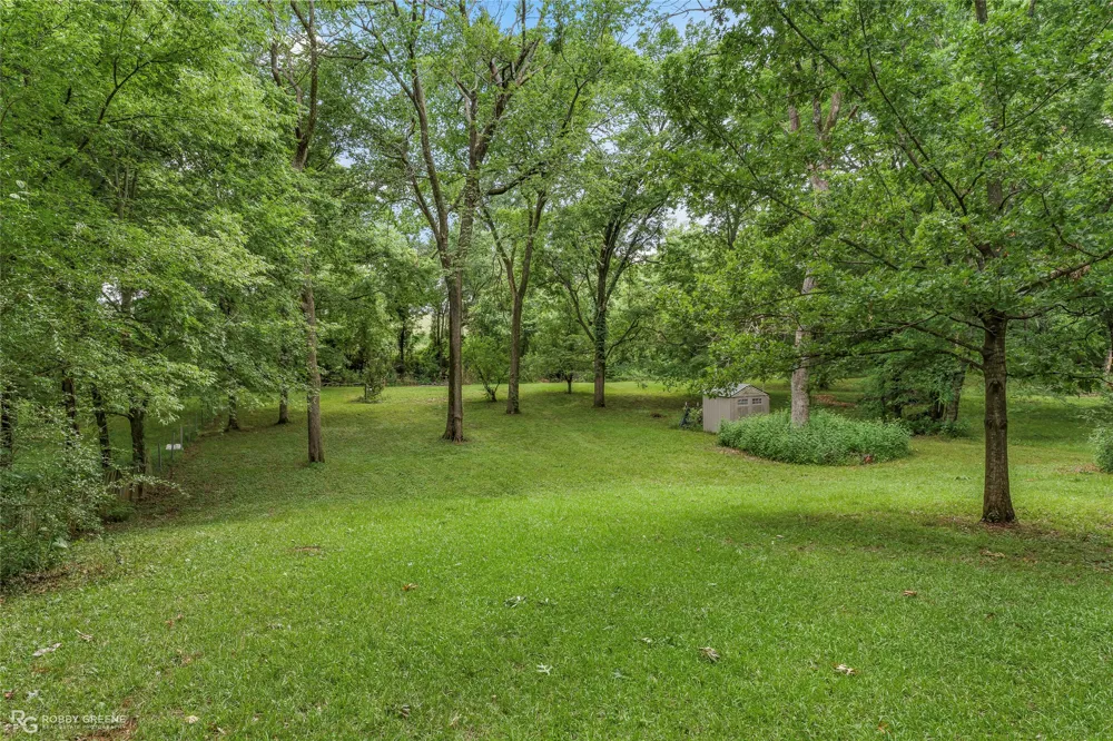 210 Country Club Drive Benton, LA 71006
