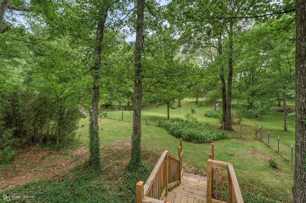 210 Country Club Drive Benton, LA 71006