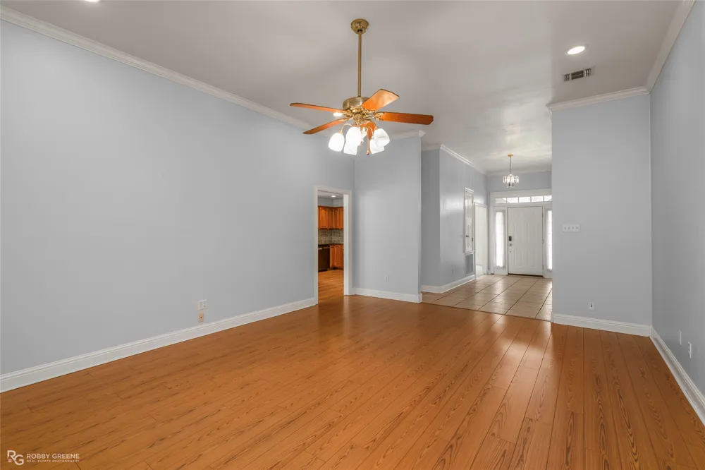 210 Country Club Drive Benton, LA 71006