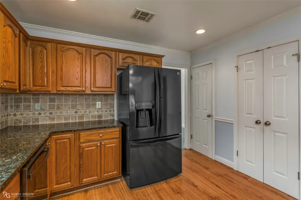 210 Country Club Drive Benton, LA 71006